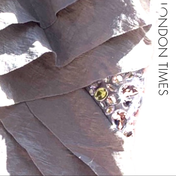 🤩HP⭐️London Times Slvr Tiered Sheath Dress 14P - Picture 4 of 10